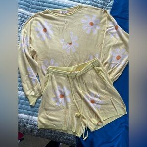 Daisy Print Yellow Pajama Set